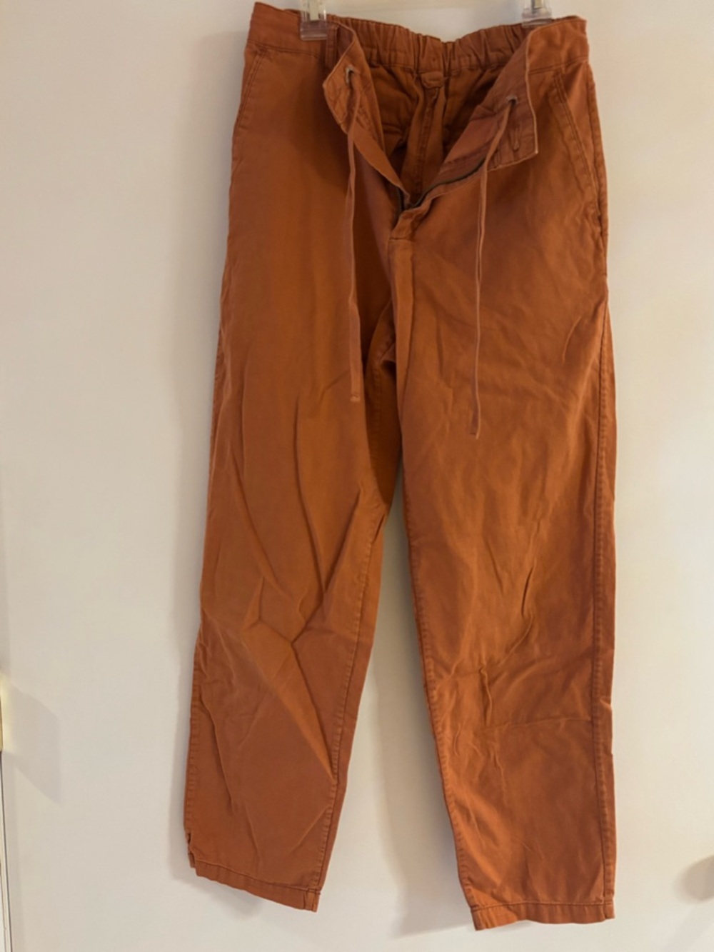 Uniqlo Women’s Rust Drawstring Pants w 2 slit&2 back pockets,belt loops.Size M
